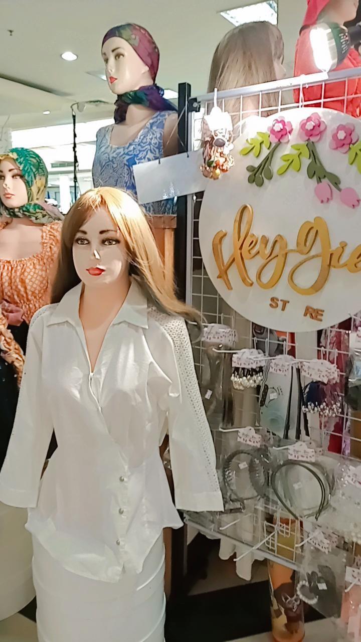 Twinflame Gemstone perfume ( 10 Ml) extrait de perfume 8-14 jam dapatkan botol cantik tutup kayu isi parfum dan juga gemstone sesuai aroma Twinflame Gemstone perfume ( 10 Ml) extrait de perfume 8-14 jam dapatkan botol cantik tutup kayu isi parfum dan juga gemstone sesuai aroma