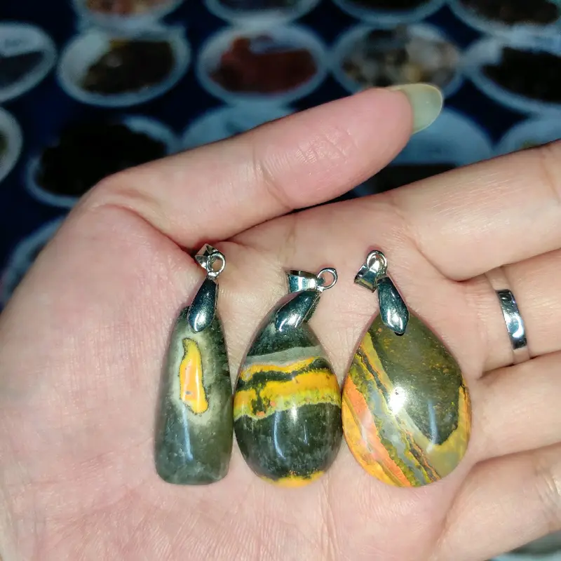 Gantungan Kalung 4