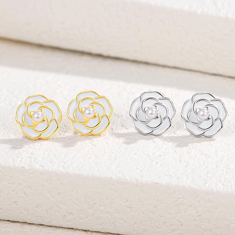 Product Introduction of S925 Silver Camellia Stud Earrings, Women's Fresh Floral Earrings 9