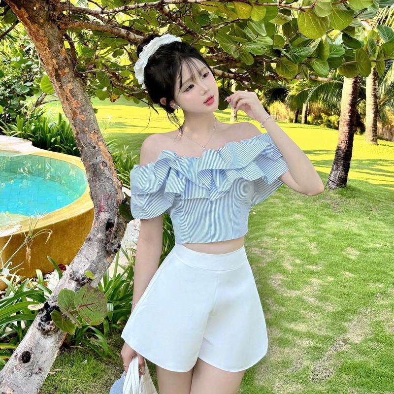 Hebe Top - Áo croptop trễ vai tầng chun lưng thiết kế có bigsize Nữ Clay Clothing