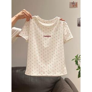 Kemeja-T kapas corak polka dot gaya baharu untuk musim panas wanita. Potongan bahu biasa, pendek, potongan ramping, gaya Korea untuk gadis moden.