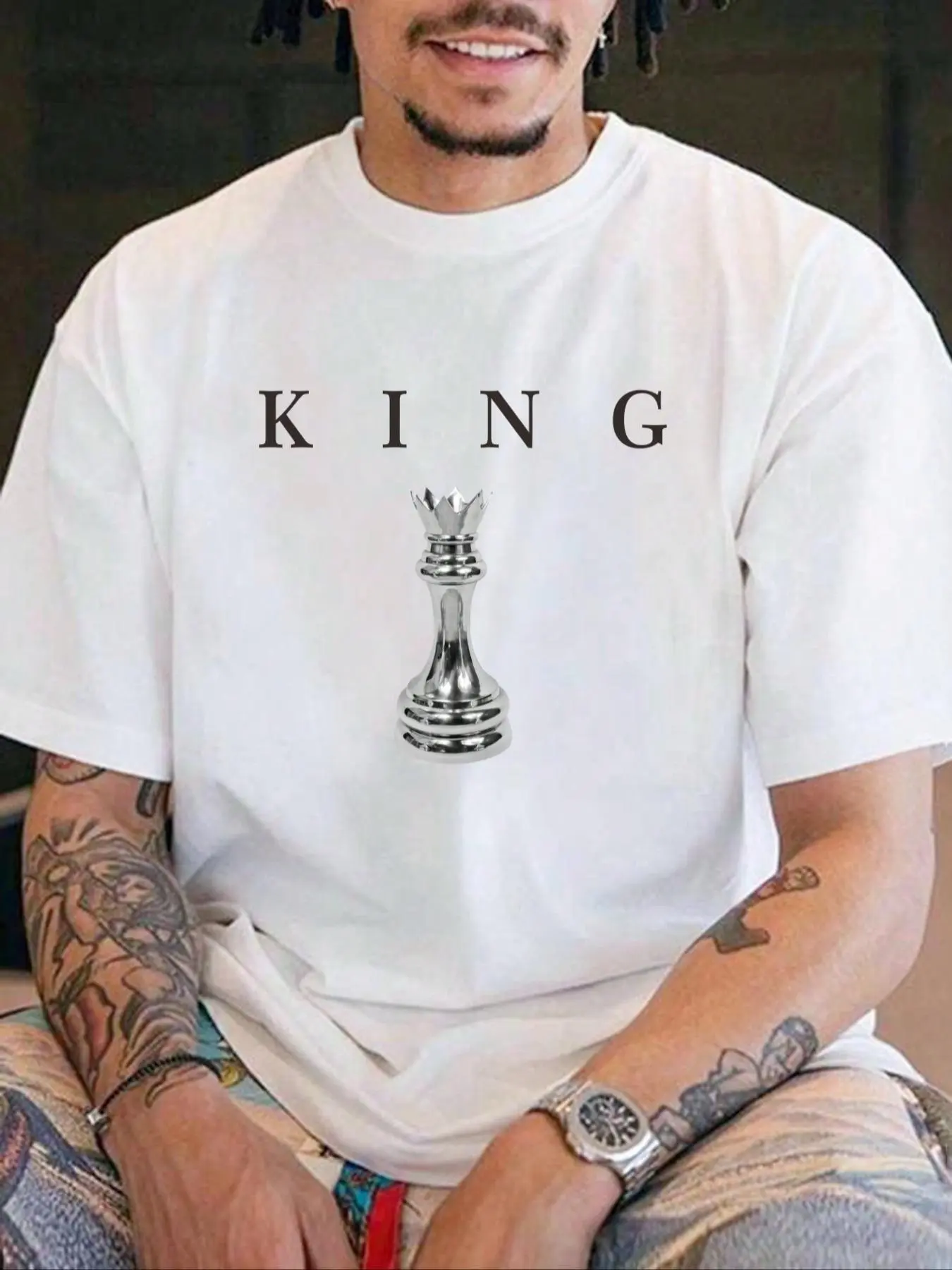 Men's Regular Fit King Chess Piece & Letter Print Round Neck Tee, Casual Short Sleeve Crew Neck T-shirt for Summer, Fashion Men's Top for Daily Wear