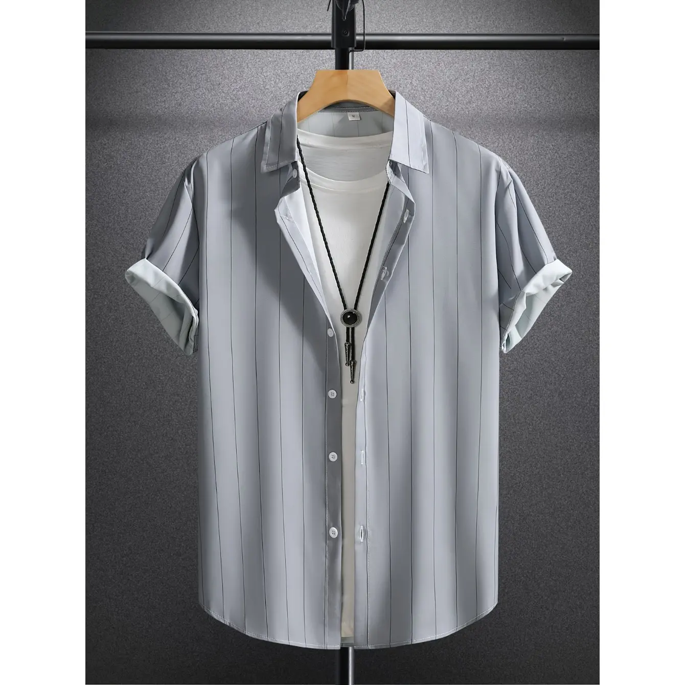 Men's casual striped short-sleeved shirt, perfect choice for breathable summer outing