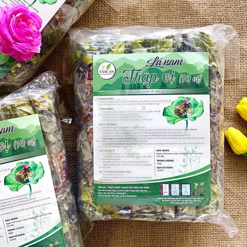 Trà Lá Nam 10 Vị Chính Hãng Tâm An - Mua 1 set 15 gói tặng 1 gói nhỏ - Thành phần: Vỏ bưởi Cam non Lá sen Giảo cổ lam Thảo quyết minh Sơn tra Chè vằng Hoa nhài Phan tả diệp Cỏ ngọt 15 gói dùng 30 ngày Nước Trà Tea Chè hồng mộc hạ