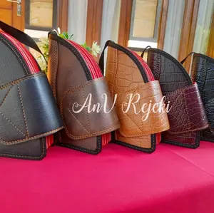 Dompet Taji Ayam Segitiga