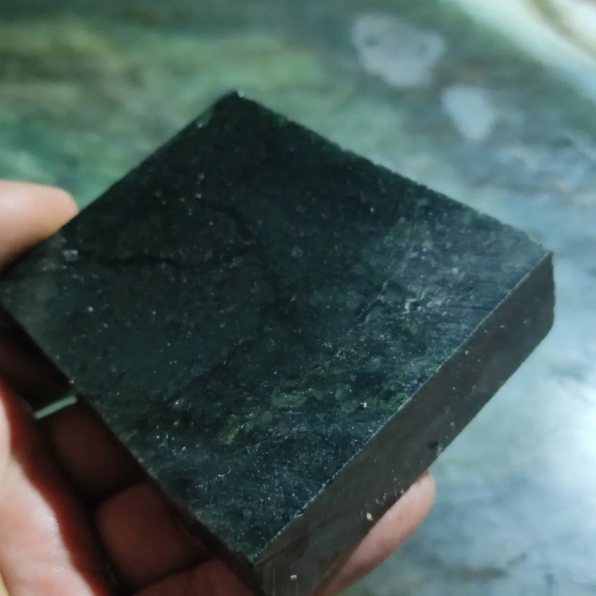 giok hitam