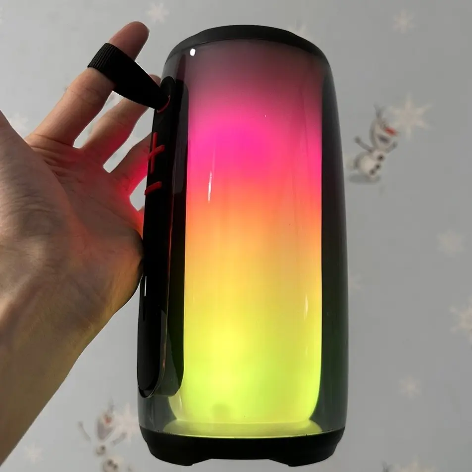 Loa bluetooth pluse 6 led RGB , âm thanh 360 , Công suất 20W