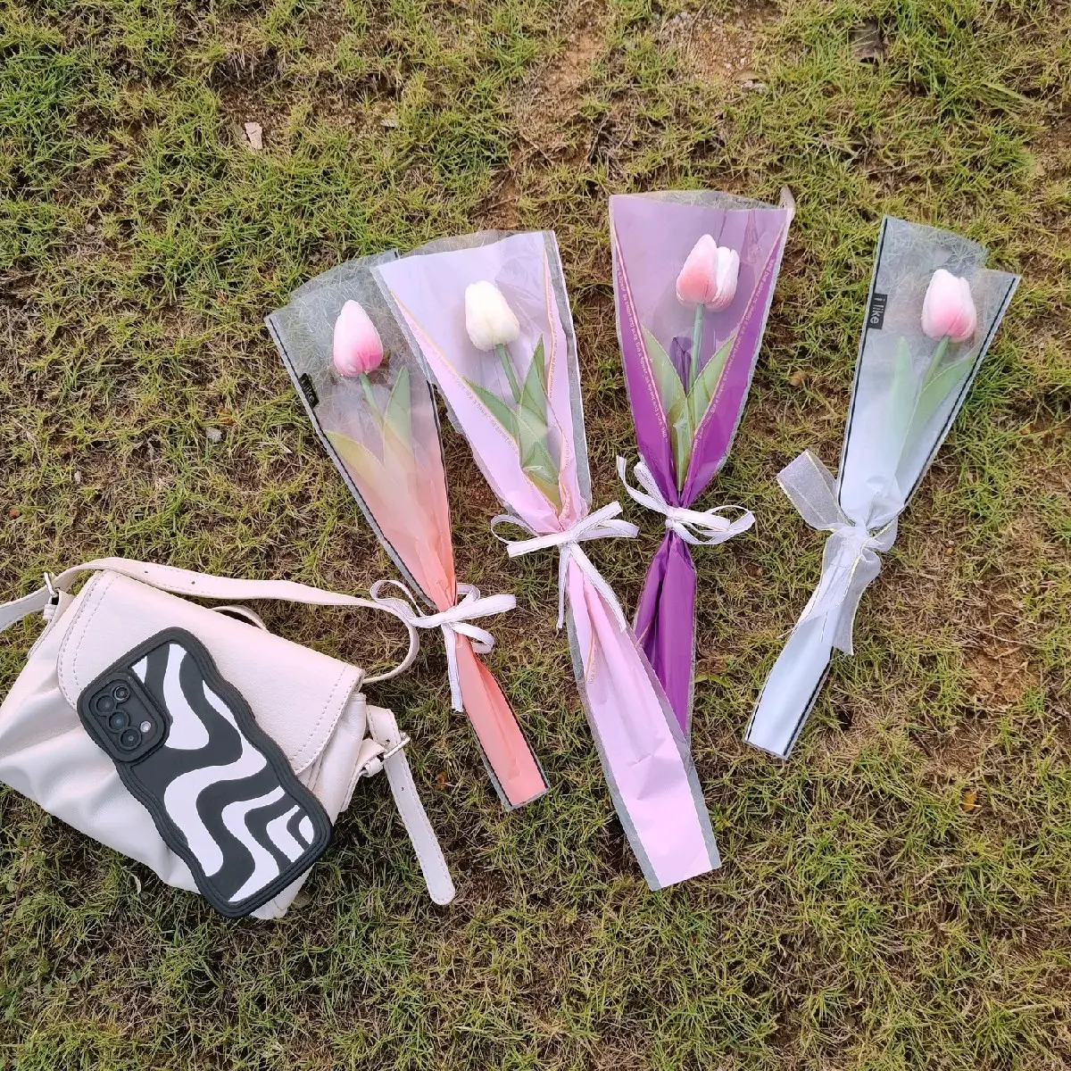 Bouquet Bunga Tulip Premium | Hadiah Bucket Graduation Buket Wisuda Kado Ulang Tahun Anniversary Valentine Pernikahan Dekorasi