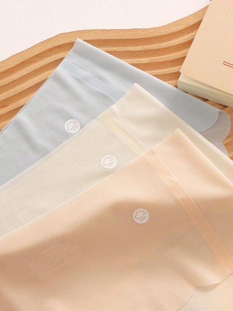 Product Introduction of Women's Solid Color  Seamless Ice Silk Brief, Soft Comfy Breathable Knicker for Daily Wear, Underwear for All Seasons 7