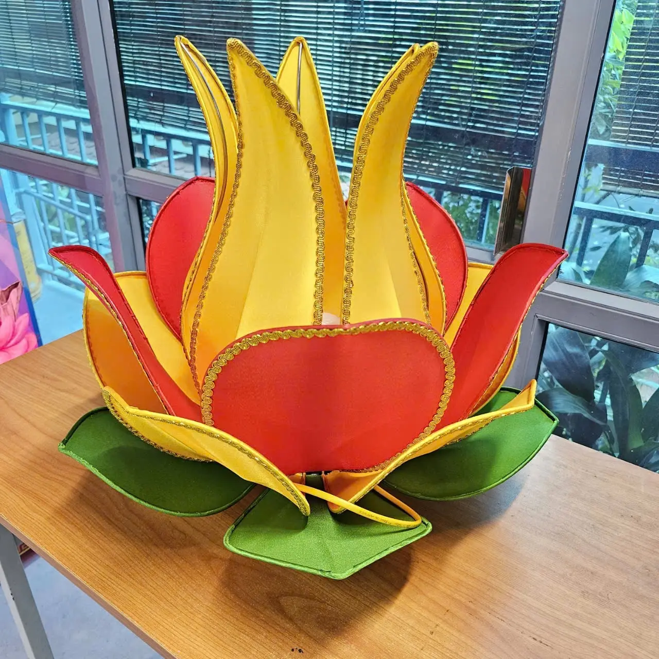 Đèn sen lụa đường kính 40cm - 50cm