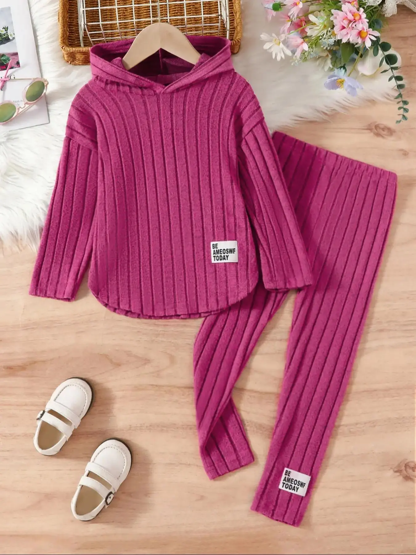 Two-Piece Set Toddler Girl's Solid Letter Patched Drop Shoulder Curved Hem Hoodie & Elastic Waist Pants Set, Casual Fashion Cozy Hooded Sweatshirt & Trousers for Daily Outdoor Wear, Kids Clothing for Spring & Fall