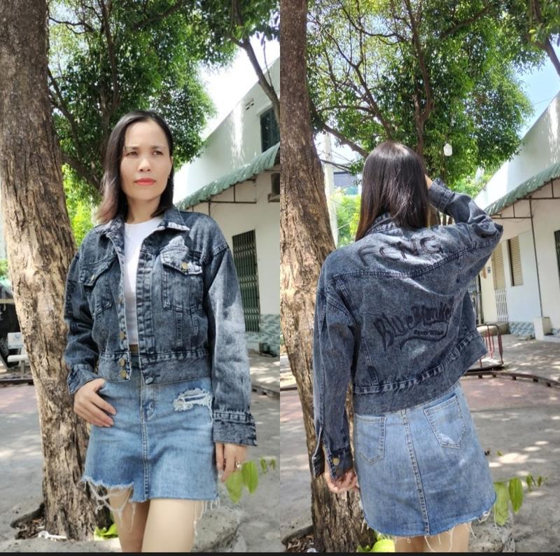 Product Introduction of [TÚI TRONG- 40 75] TopÁo khoác jean nữ thêu feng phong cách XÁM CHUỘT tôn dáng  from vừa Jacket cực xinh Women free size 40 75 kg 2