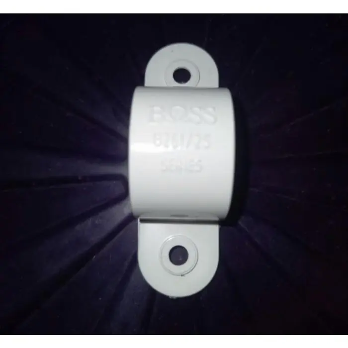 Klem pipa conduit 20mm boss
