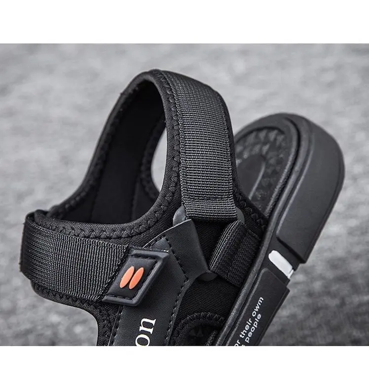 [Fashion-2 màu] Dép sandal nam chữ Fashion 2 quai phong cách trẻ trung, cá tính  DéP Đế Bằng Shoes GiàY 6
