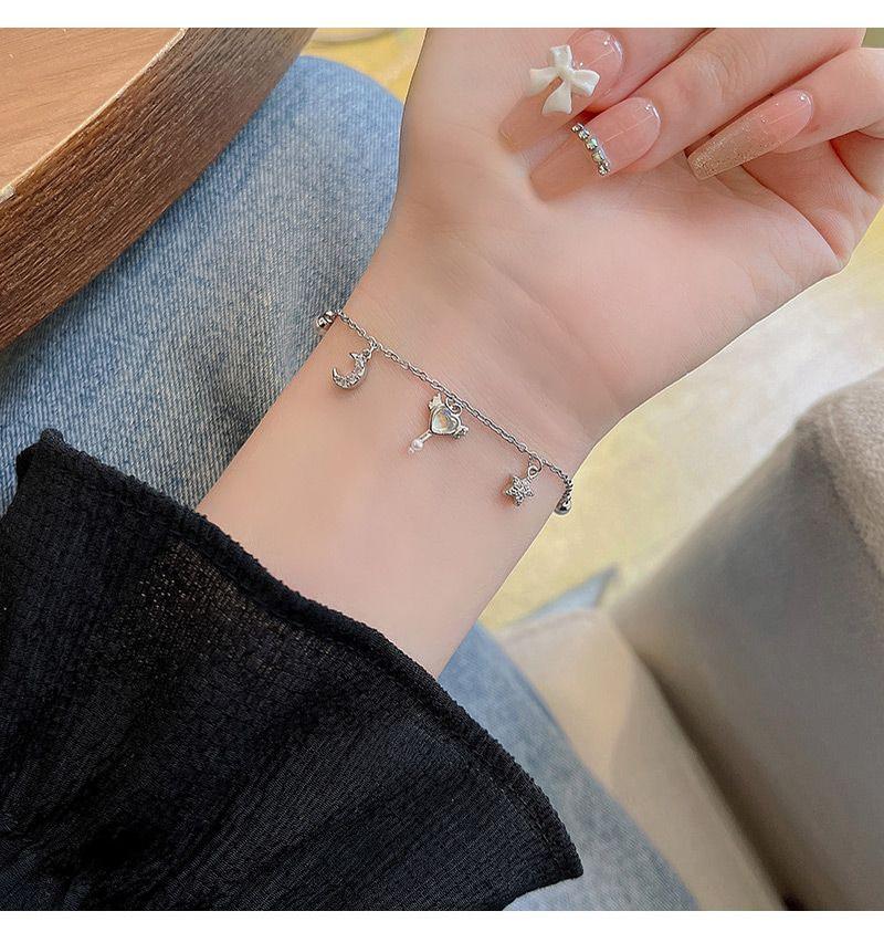 Product Introduction of South Korea New Fairy Temperamental Xingyue Pearl Bracelet Summer Versatile Internet Celebrity Same Style Accessories Hot Ins Style 7