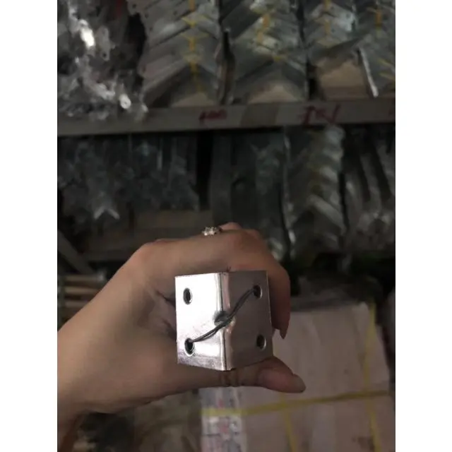 Ke góc vuông 4 lỗ cân - 1kg 1
