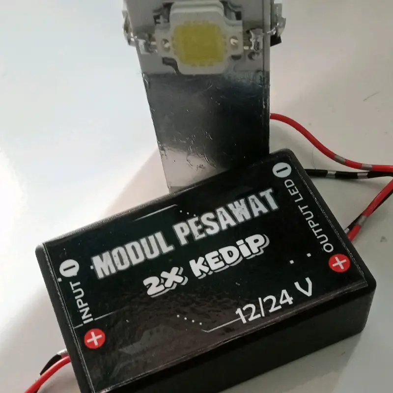 LAMPU ROTARY KEDIP 2× MENGGUNAKAN LAMPU LED HPL(tanpa toples) 0
