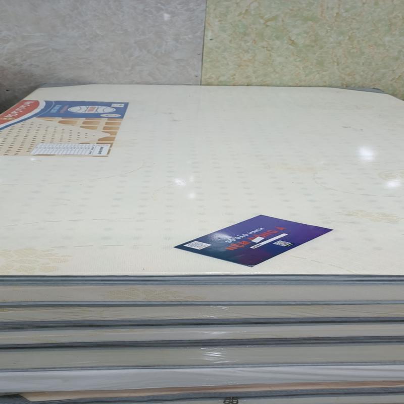NỆM GOLD ĐÔNG Á ĐỘ DÀY 10CM 1 mặt lỗ tròn +1 mặt lỗ vuông Tặng 1 ga nêm giá tại nhà máy