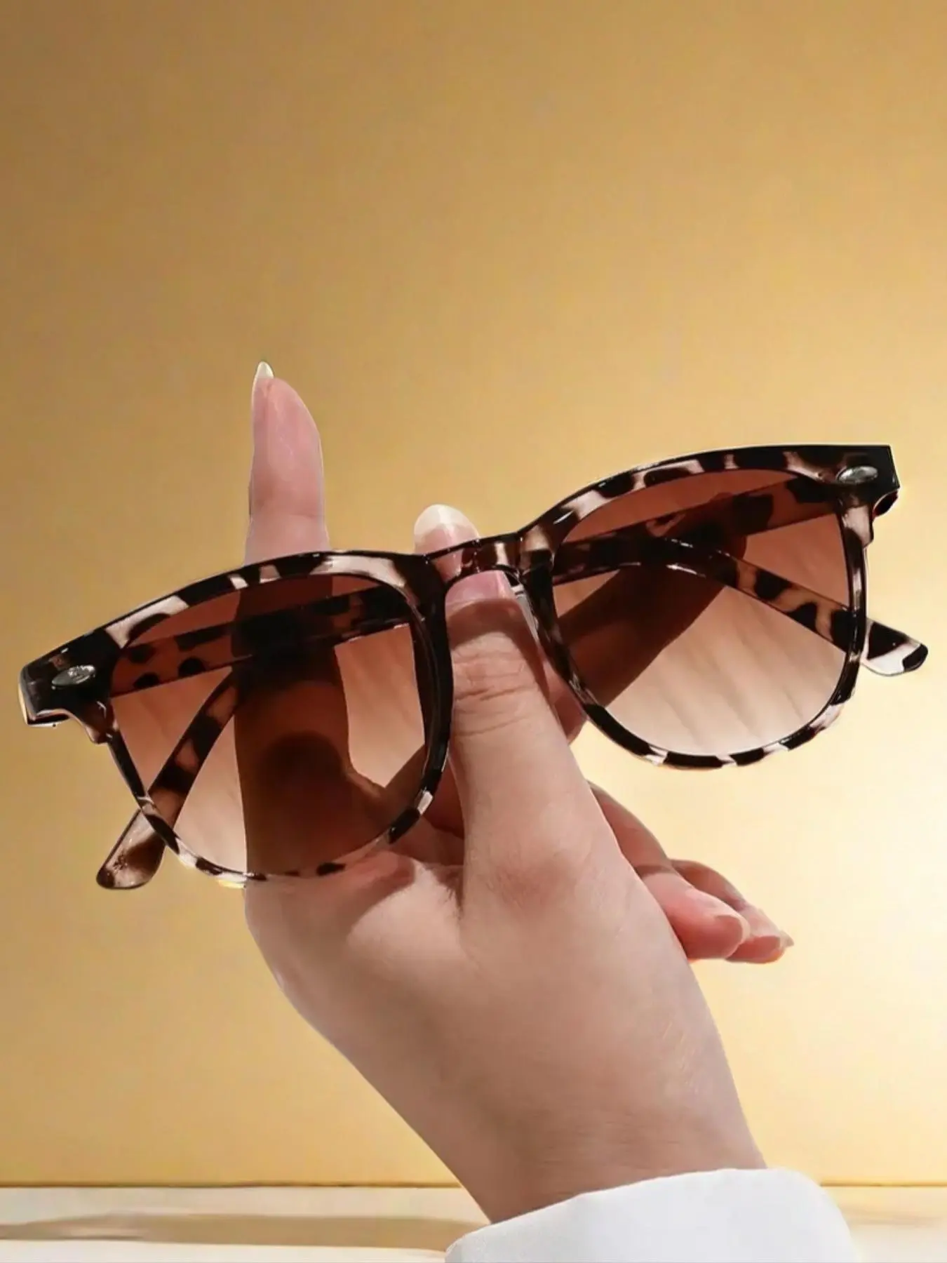Vintage Sunglasses, Trendy Casual Frame Sunglasses for Everyday Use, Fashion Accessories for Outdoor Activities