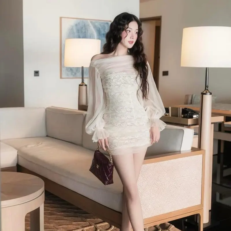 Váy body ren phối lưới kèm hoa vai sang chảnh cho nữ - Women