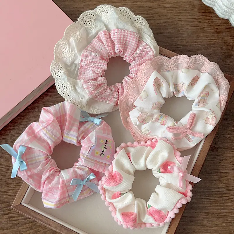 Scrunchies Rộng Viền Ren In, Phong Cách Thanh Lịch, Dành Cho Phụ Nữ Và Trẻ Em Gái, Dây Buộc Tóc Ngọt Ngào Dễ Thương Và Tinh Tế, Phụ Kiện Tóc Thời Trang, Tuyệt Vời Làm Quà Tặng 3