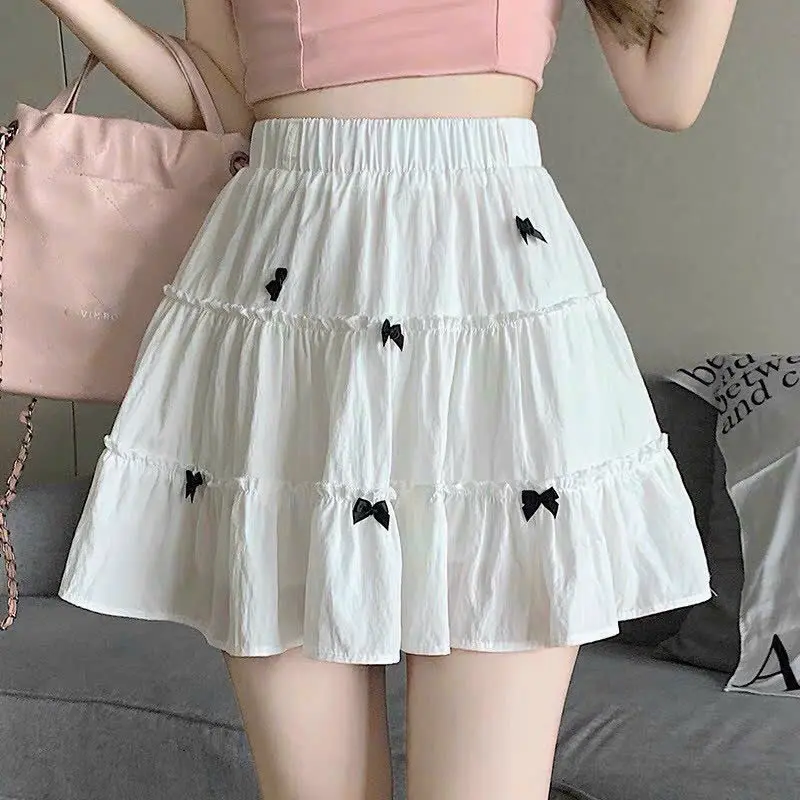 Chân váy ngắn có lót trong. Đính nơ nhí xinh xắn đáng yêu. Chất liệu voan xốp như hình, bản lưng chun co giản thoải mái. Tôn dáng nuột nà Nhung Voi Nữ Lịch 1