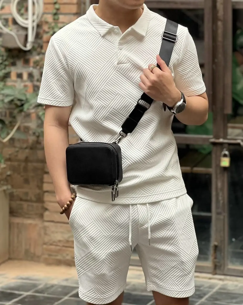 Bộ thể thao nam cộc tay cổ bẻ chất liệu cotton dập vân