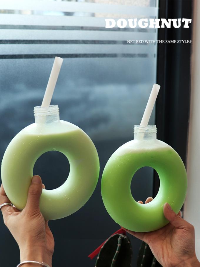 Product Introduction of 1Pcs Wholesale 500ML Donuts Water Bottle for Kids Cartoon Silicone Portable Travel Round Cup Portable Anti Fall Plastic Cup Kids Gift 3