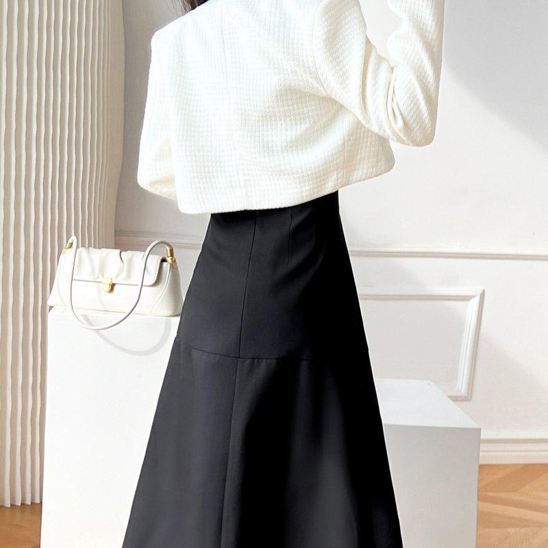 Product Introduction of Váy 2 dây đi biển, Đầm 2 dây dự tiệc Oni.Clothes, xẻ trước xếp ly eo ngực tôn eo dáng xinh xắn dễ phối, vải kate cao cấp Dress 17