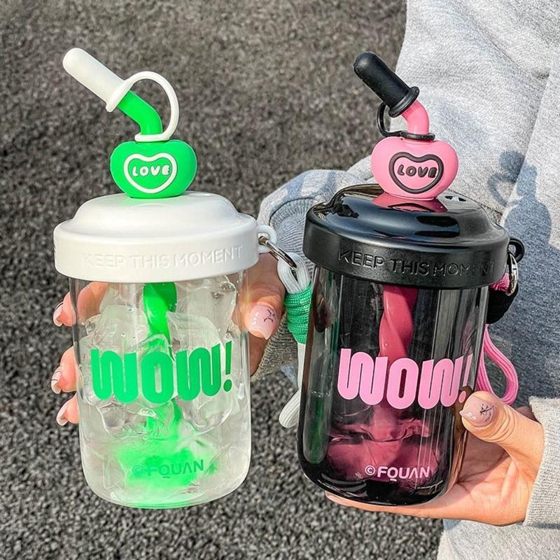 Product Introduction of Kawaii 580ML/520ML Water Bottles Straw Dust Cap With Straw Drinking Cup Portable Handle Leak-proof Whey Protein Shaker Bottle Beverages 21