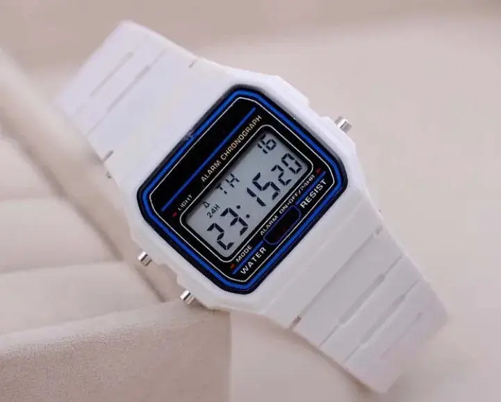 Product Introduction of Watch  LED Digital Watches Man Sports Military Wristwatches Vintage Silicone Wristband Electronic Clock Reloj Hombre 4