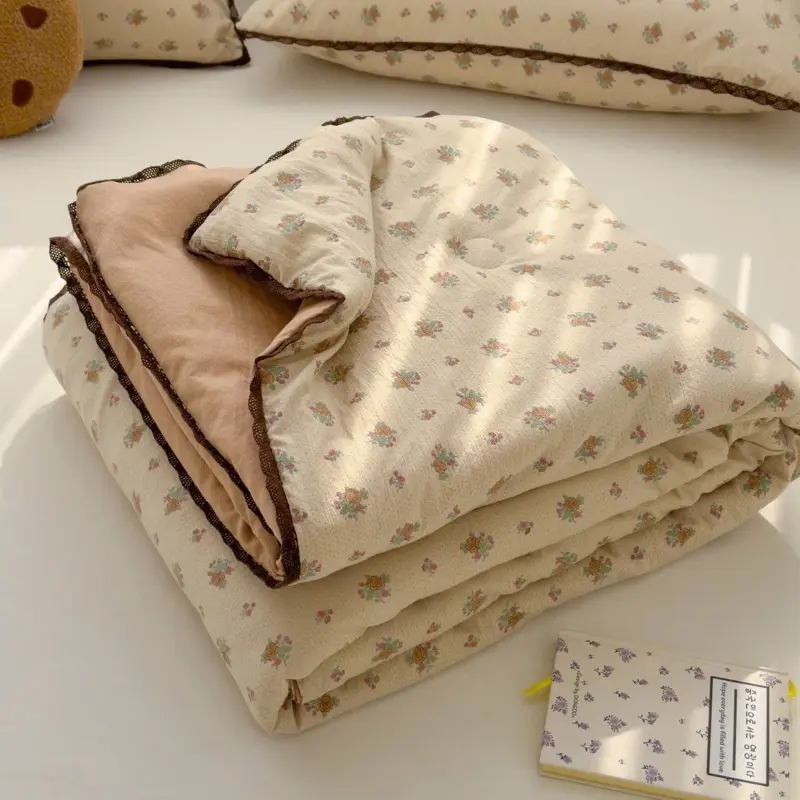 Chăn cotton đũi hè bạc hà có ren -chăn hè mềm mịn thoáng mát , chăn đũi cotton hè mẫu mới nhất kích thước 2m x 2m3 4