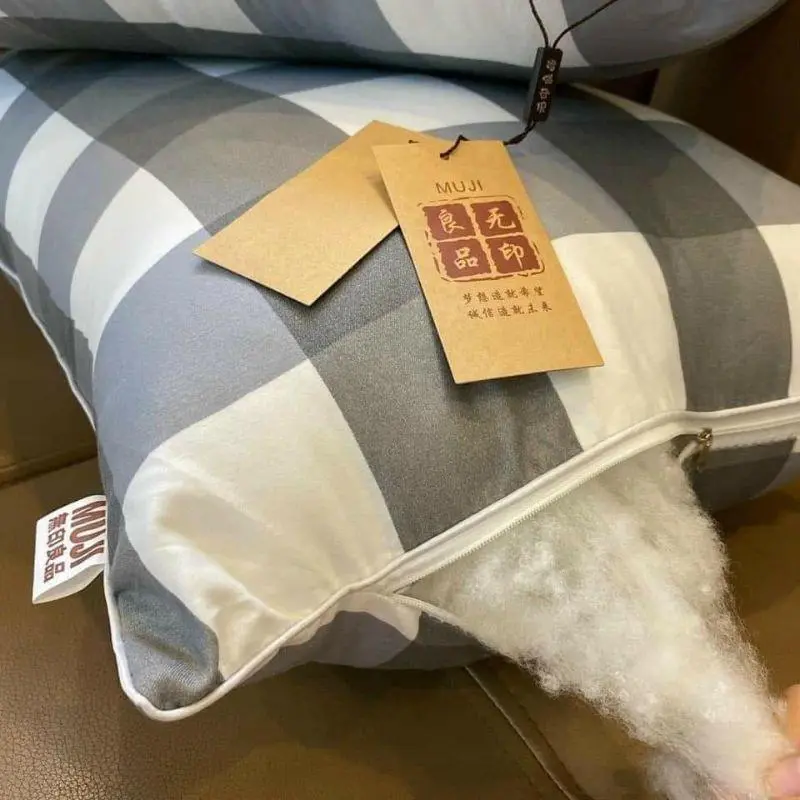 Gối Muji Xuất Nhật Kẻ Caro Mềm Mịn Cao Cấp, Tạo Giấc Ngủ Ngon 1