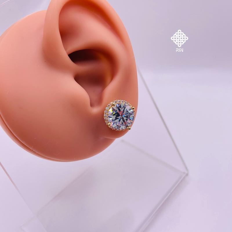 Bông tai titan đính đá phối viền tròn 10 li, Khuyên tai titan đính đá 10 li không phai màu không rỉ sét, trangsucmoiluatuoi.RIN 2
