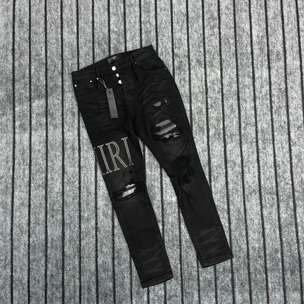 Quần Jean Nam ( Bản Túi Da ) 4 Cúc Thêu Chữ Đùi Vá Da Đen 5201 Pants Menswear