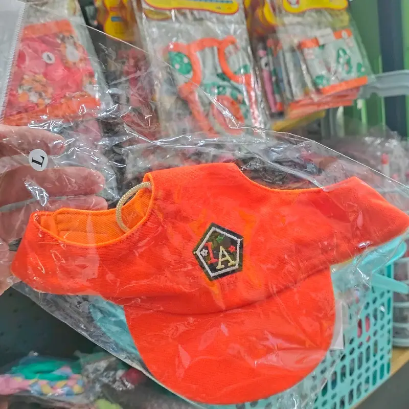 Nón tai bèo, nón kaki, nón noel, nón cối các loại dành cho thú cưng. 5