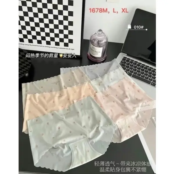 ￼Quần Lót Nữ Su Lụa Thạch Băng Siêu Tàng Hình Hoạ Tiết Dâu Xinh QL03. bông chỉ giặt tay Women