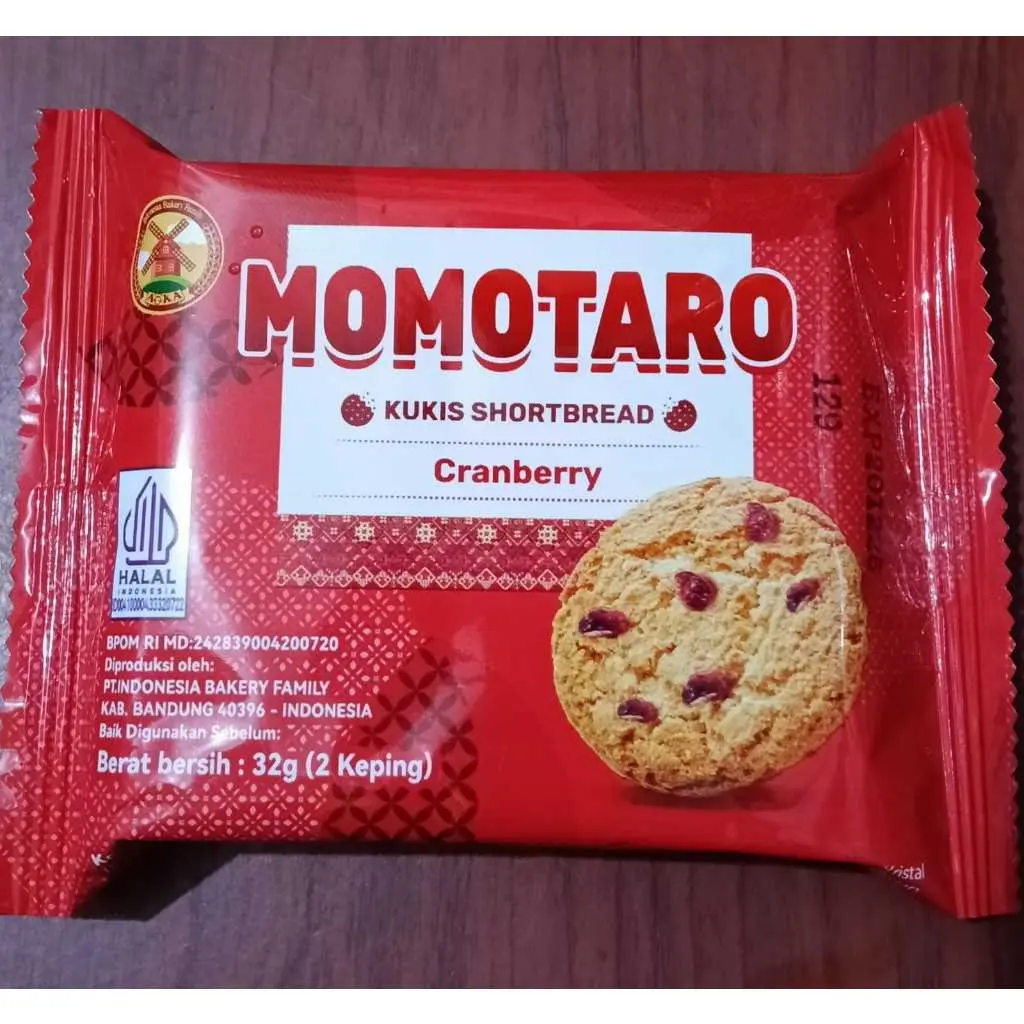 MOMO CRANBERI