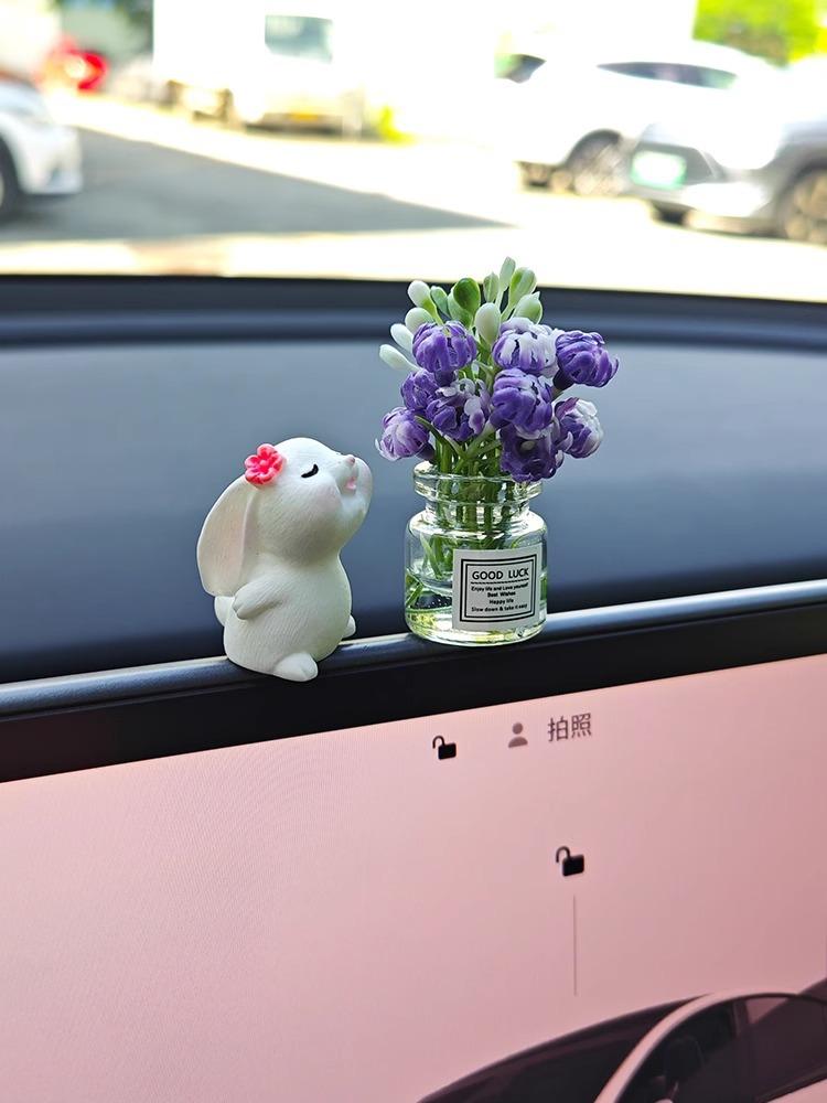 Product Introduction of Little Rabbit New Jasmine Flower Dashboard Healing Ornament Car Mini Vase Decoration Perfume Car Interior Decoration 4