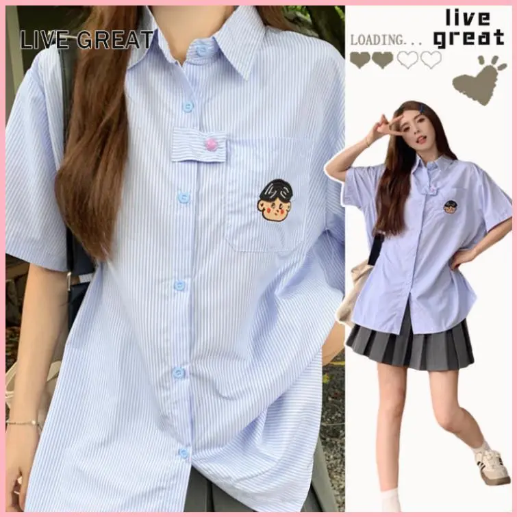 JEDIFSHOP Hot Áo Sơ Mi Kẻ Xanh Live Great Thêu Hình Chú Bé Phong Cách Hàn Quốc - Áo Sơ mi Hoạ Tiết Sọc Xanh Chất Lanh Mịn Siêu Mát