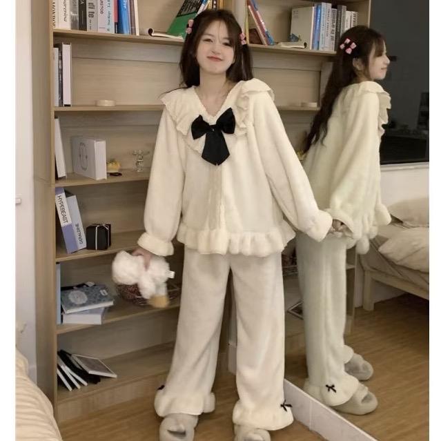 [FREESIZE] SET Đồ bộ nữ lông cừu, Đồ bộ nữ ủ kem cừu trắng nơ đen 60kg m68 Mùa đông Ann Nhiên Shop Women Áo