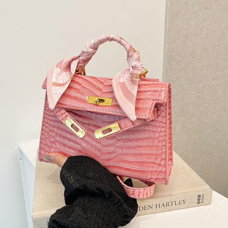 Cross-Border Texture Kelly Bag 2025 Spring New Handbag Crocodile Pattern Shoulder Bag Retro All-Match Crossbody Women's Bag 0