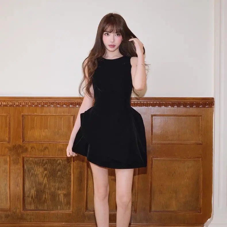 Váy nhung cao cấp avenement