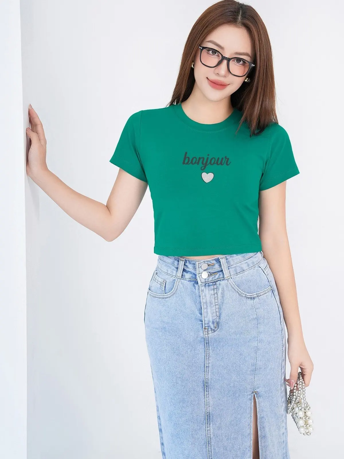Áo croptop nữ in hình - Áo thun croptop ôm - LOZA CR01 Cổ Tròn Women Dáng Ngắn