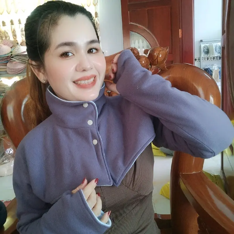 {40-60kg } Áo khoác chống nắng ủ kem nữ 2 lớp mặc được 2 màu khác nhau  Women, Top 3