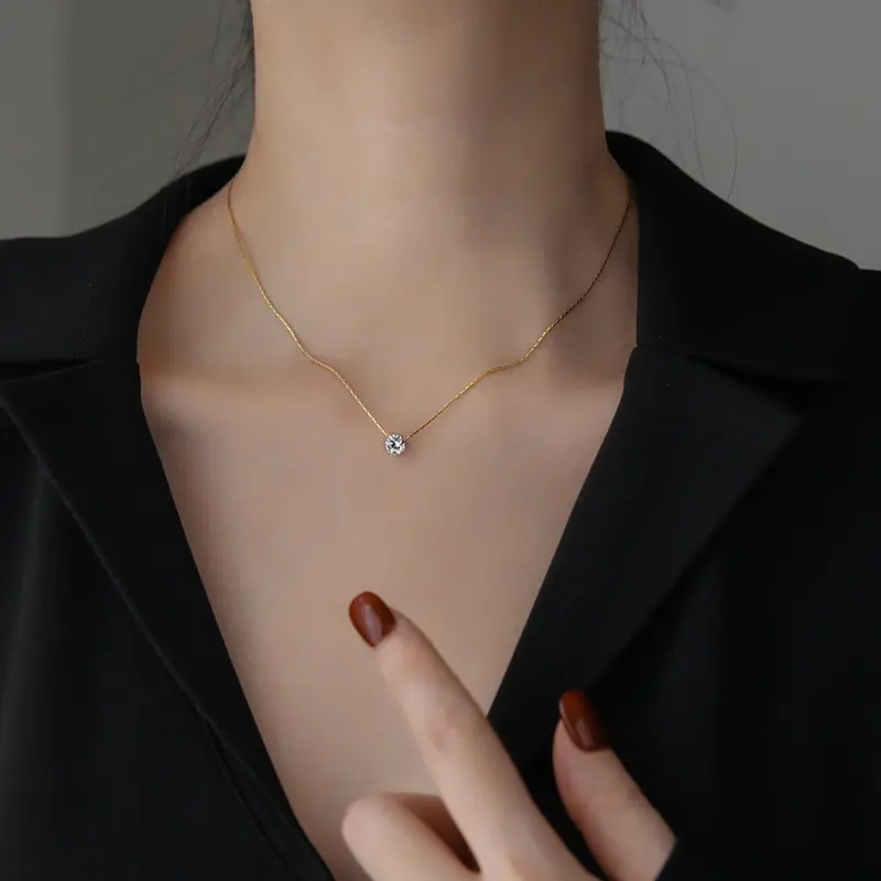 Design Fading 6 Pendant Summer Gold New Claw Luxury Light Women's Accessories Necklace Non-Fading Chain Niche Clavicle Diamond ZestBeau