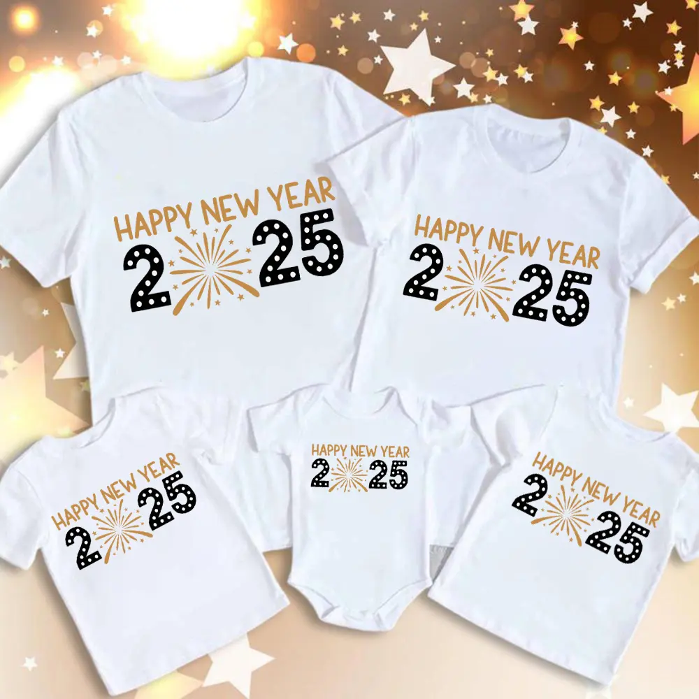 Baju-T Padanan Keluarga, Cetakan Selamat Tahun Baru, Pakaian Keluarga Fesyen, Untuk Ibu, Ayah, Kanak-kanak dan Bayi, Baju Atasan Lengan Pendek Keluarga Adik Beradik Ibu Bapa, 2025 CNY