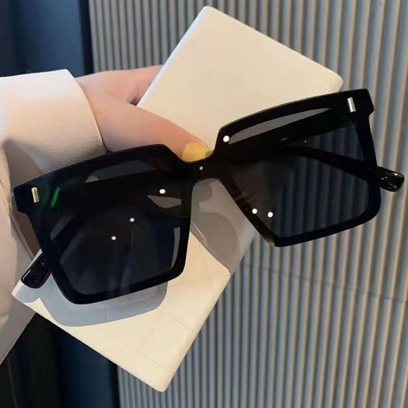 Product Introduction of Large Frame Anti-Ultraviolet Sunglasses Women's Fashionable Square Frame Sunglasses 5