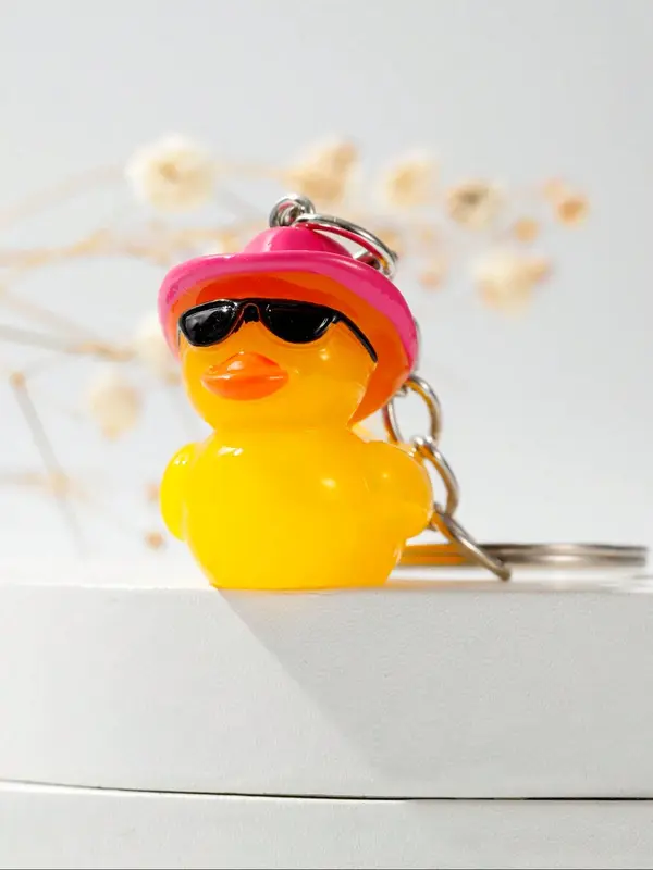 Cute Duck Design Keychain, 2024 Lovely Style Fashionable Duck Shaped Keychain for Women & Men, Trendy All-match Keychain for Birthday Gift 4