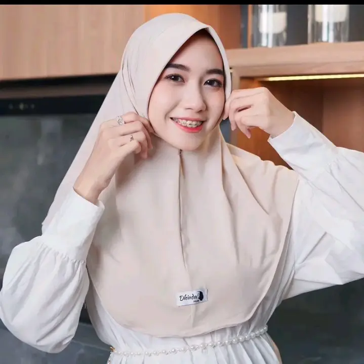 DHINDA HIJAB SIZE M 1